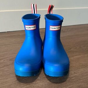 Women’s PLAY Short Hunter Rain Boots Blue Size 6